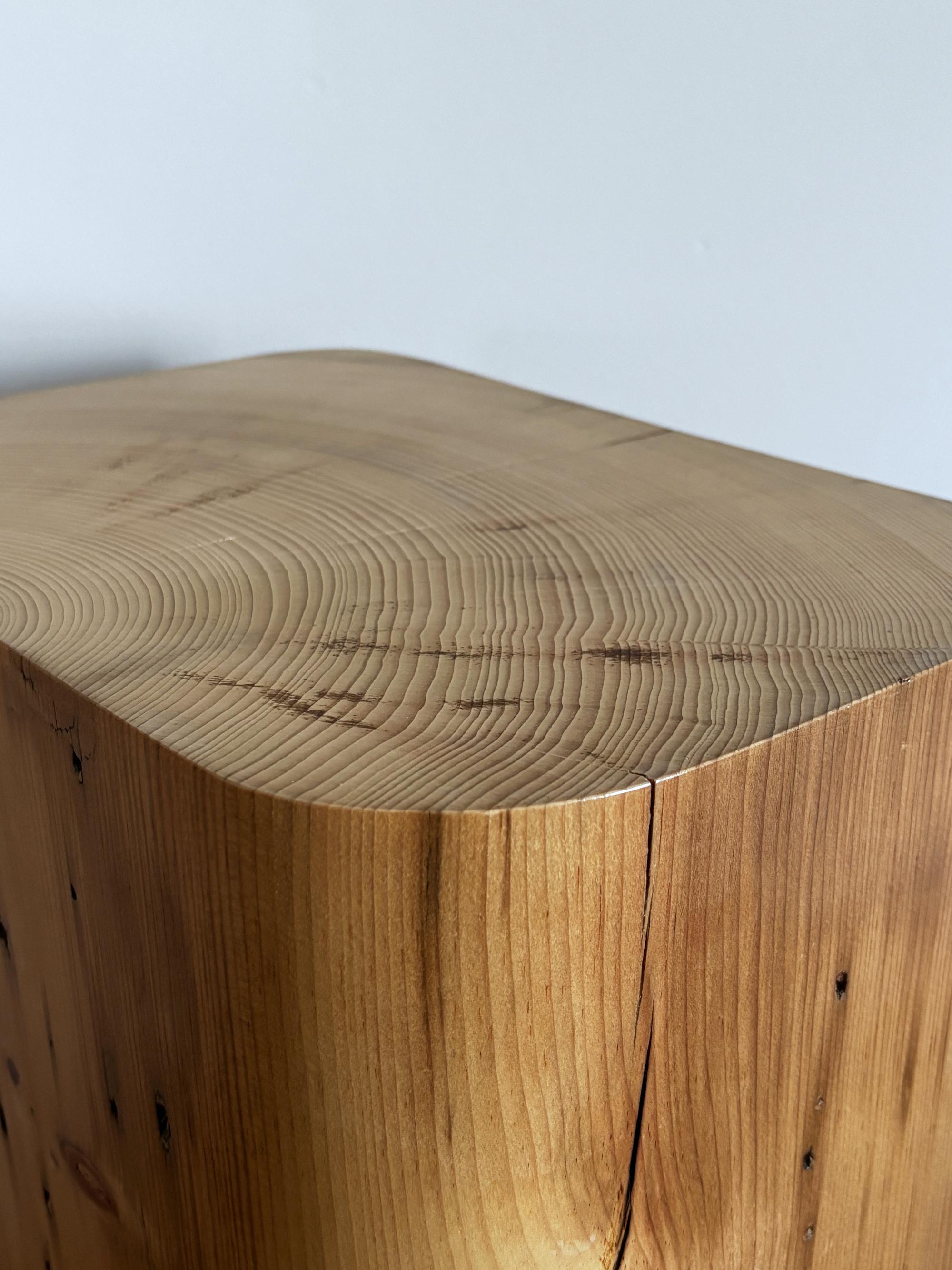 Reclaimed Side Table XL in use