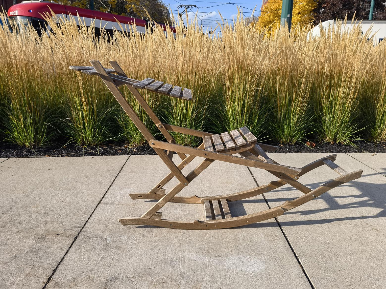 Stooping Project by Neila