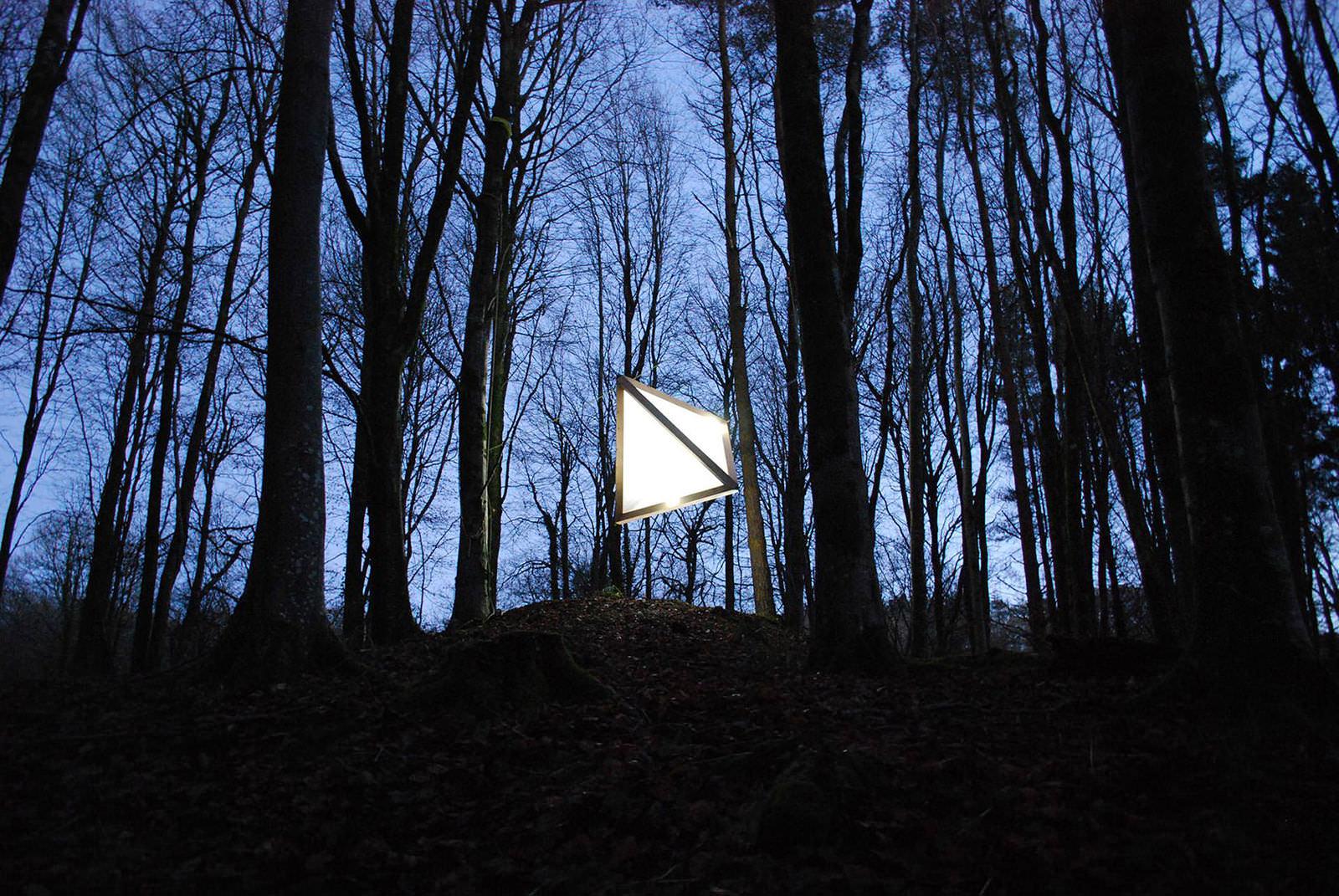 Tetrahedron in the Forest